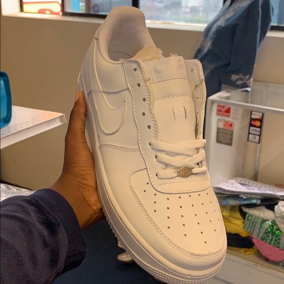Authentic White Nike Air Force 1 - Picture 4 of 4